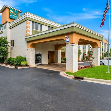 Quality Inn Huntersville Near Lake Norman Exteriör bild