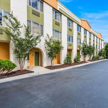 Quality Inn Huntersville Near Lake Norman Exteriör bild