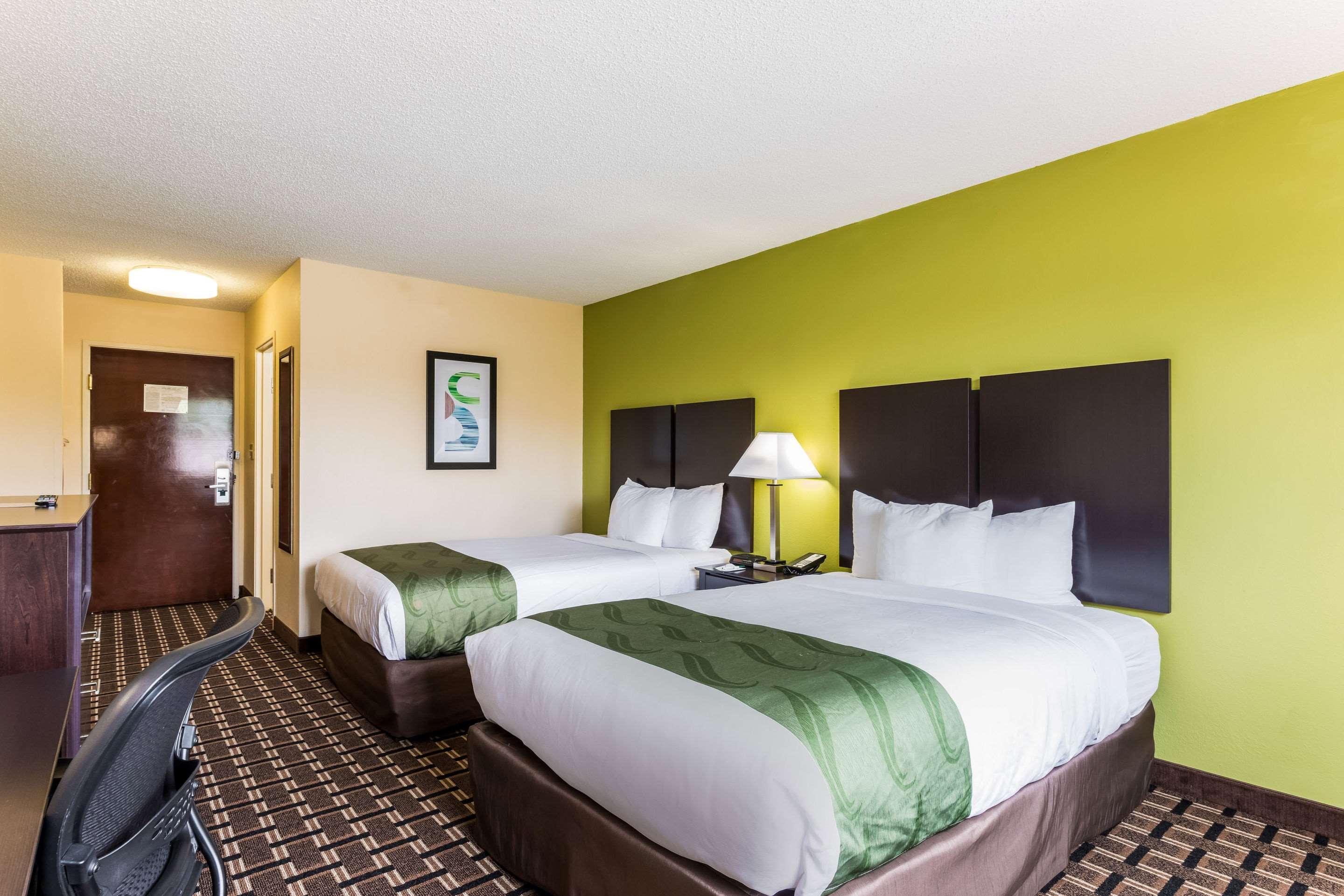 Quality Inn Huntersville Near Lake Norman Exteriör bild