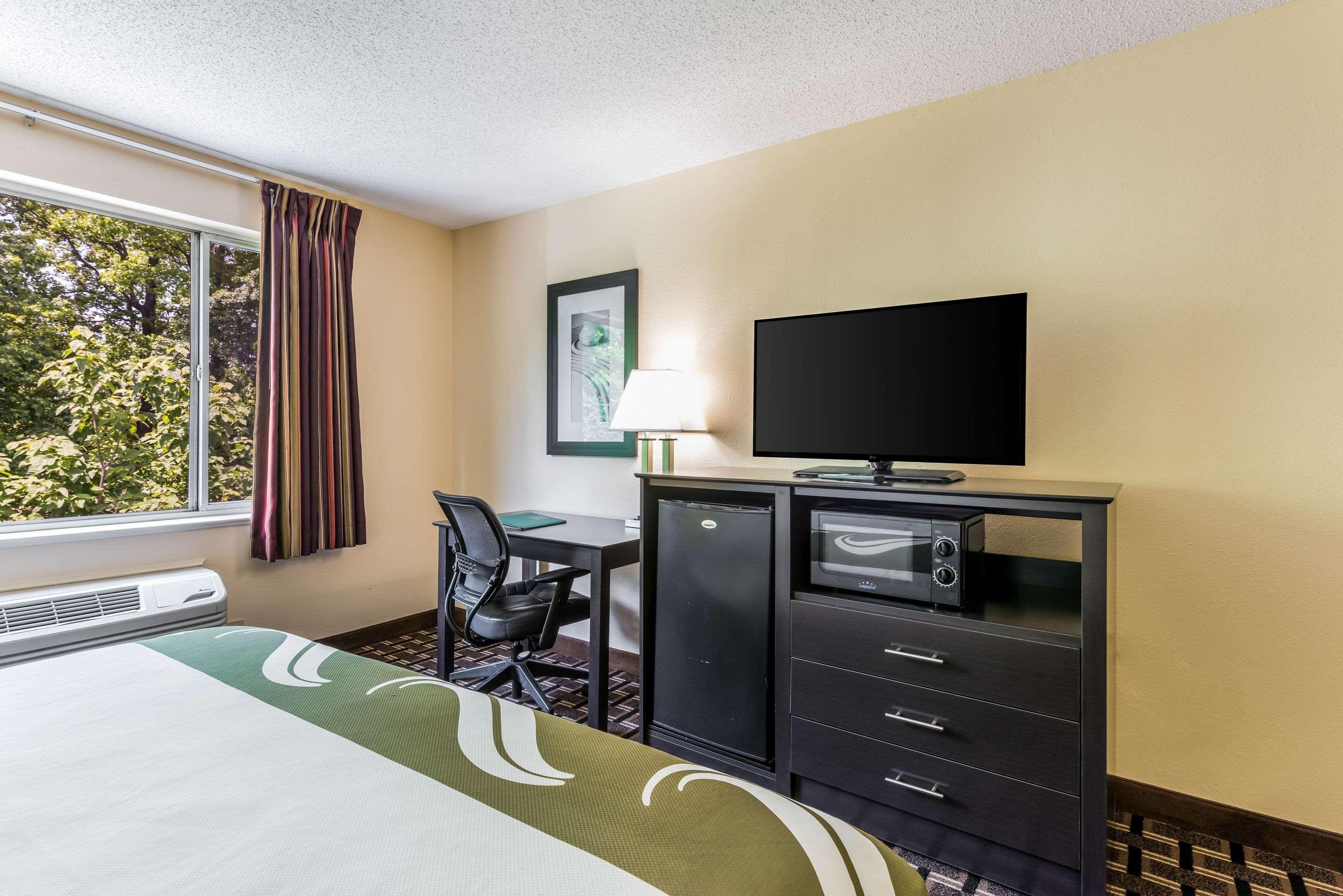 Quality Inn Huntersville Near Lake Norman Exteriör bild