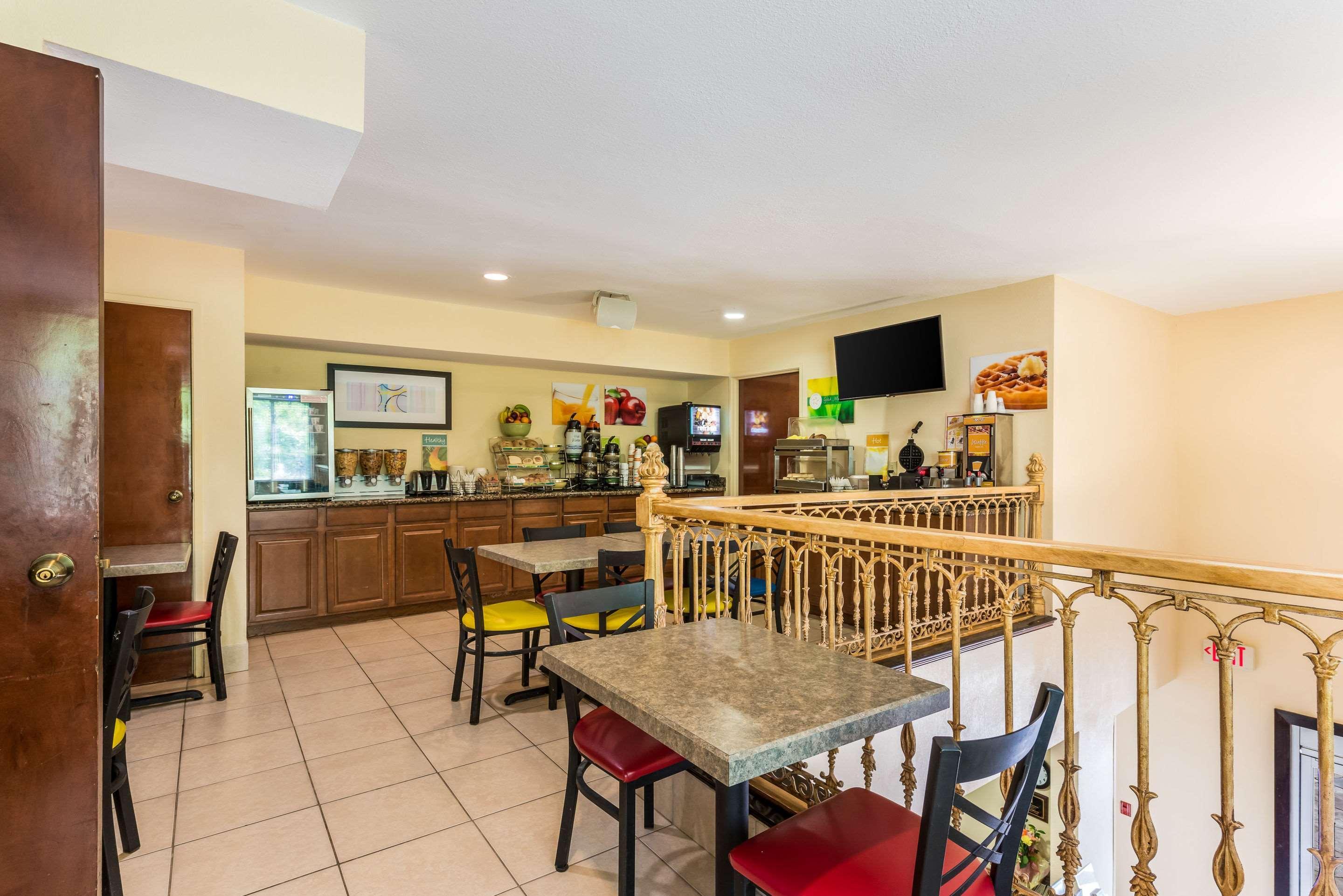 Quality Inn Huntersville Near Lake Norman Exteriör bild