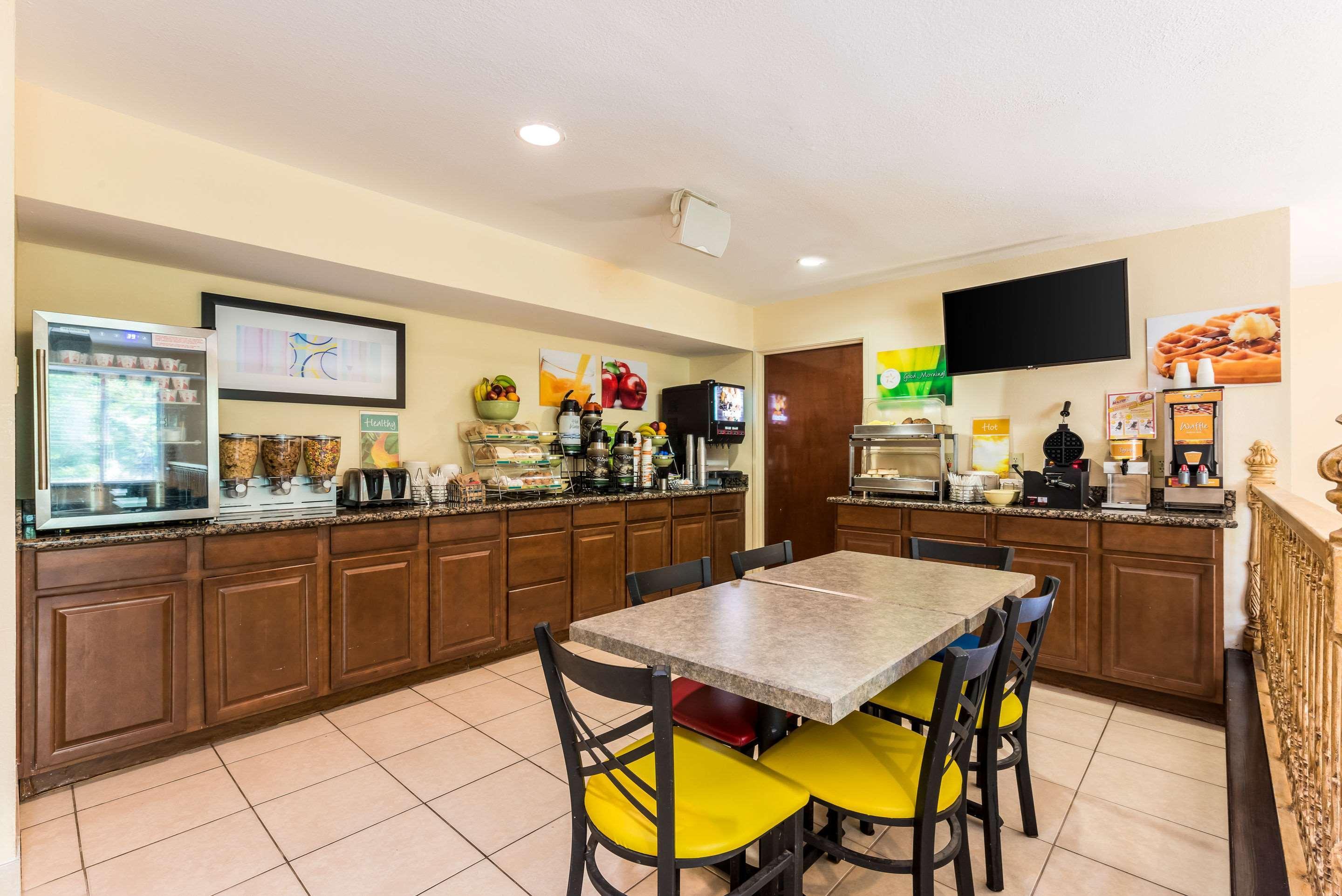 Quality Inn Huntersville Near Lake Norman Exteriör bild