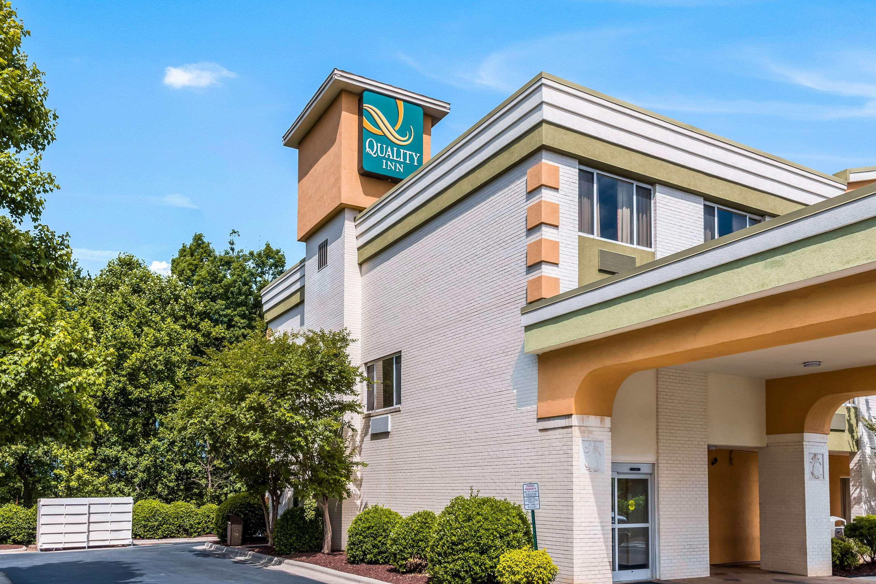 Quality Inn Huntersville Near Lake Norman Exteriör bild