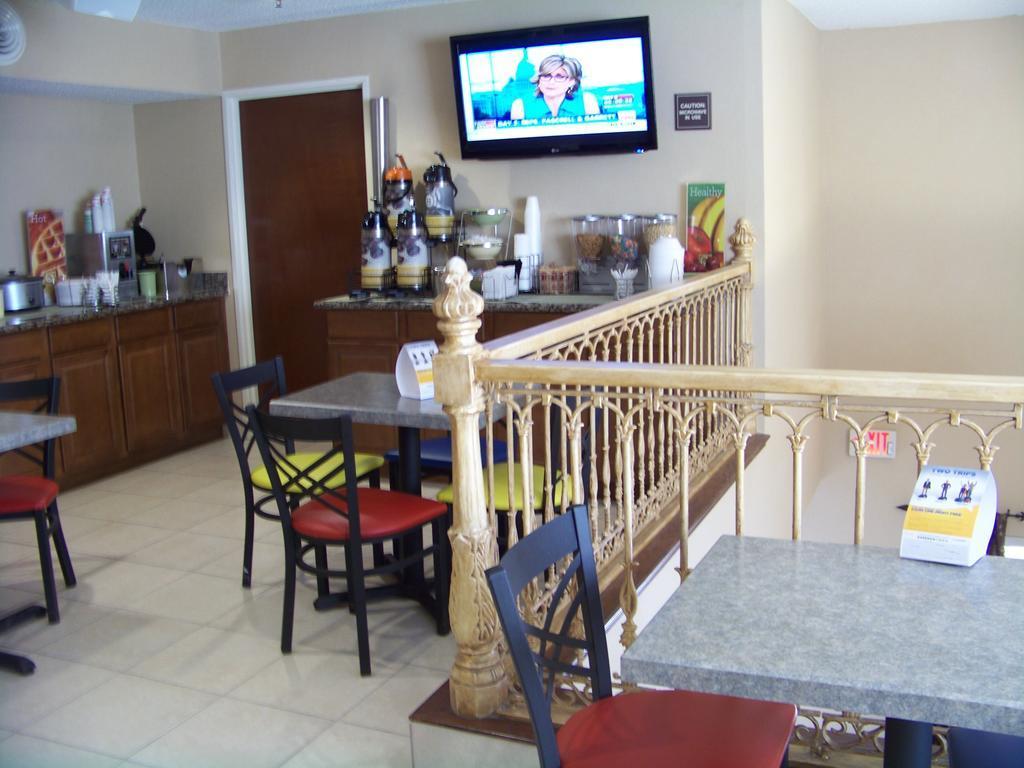 Quality Inn Huntersville Near Lake Norman Exteriör bild