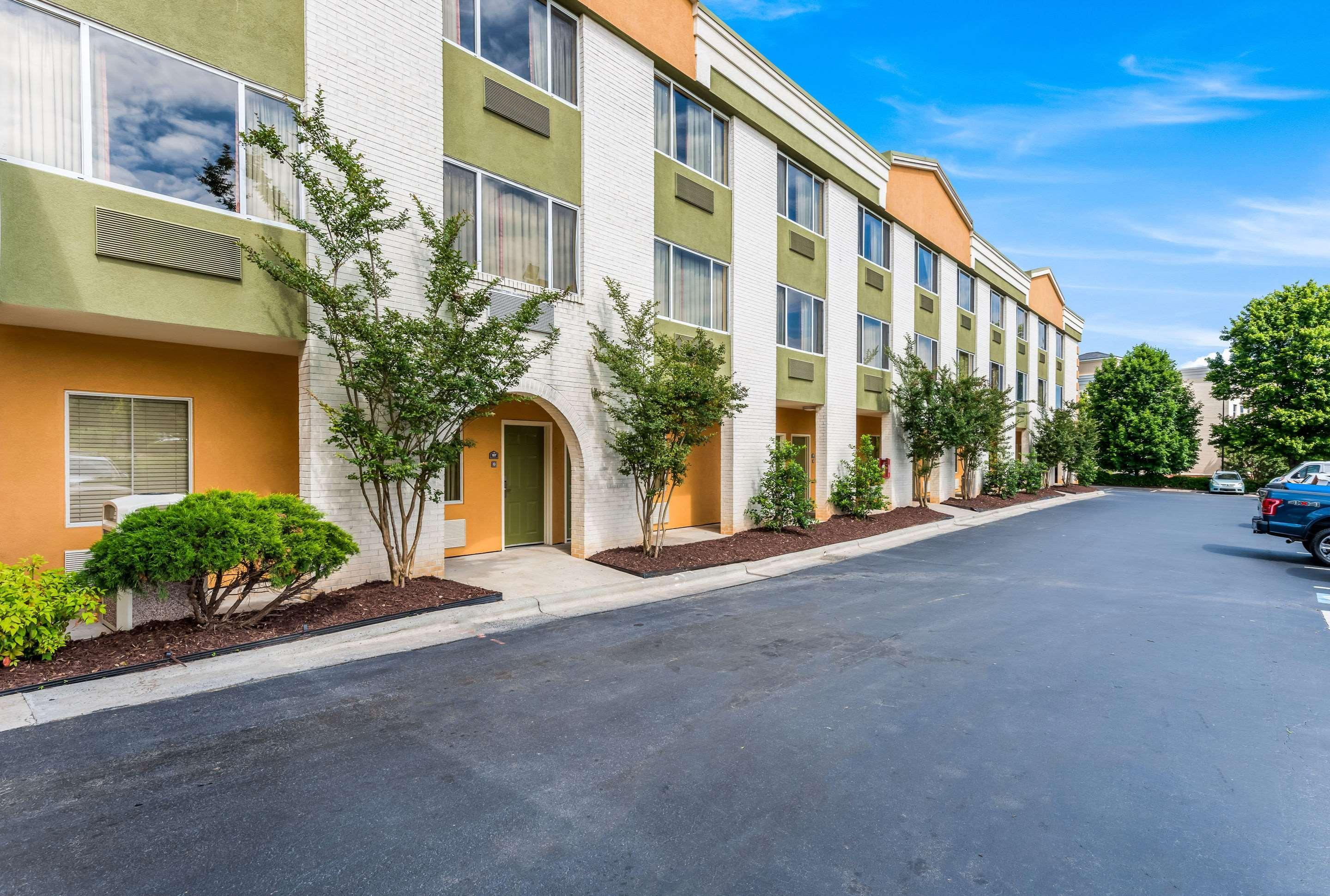 Quality Inn Huntersville Near Lake Norman Exteriör bild