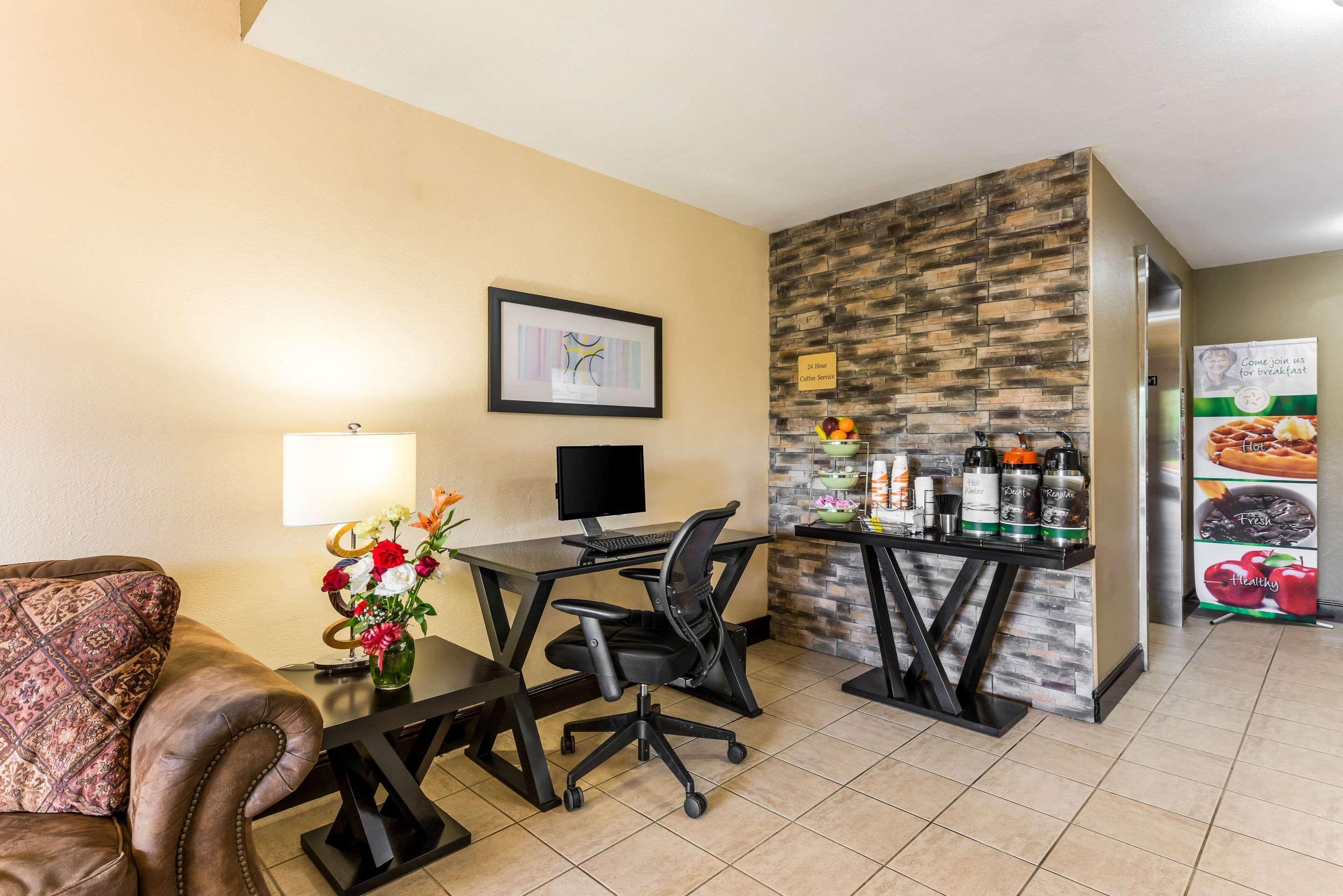 Quality Inn Huntersville Near Lake Norman Exteriör bild