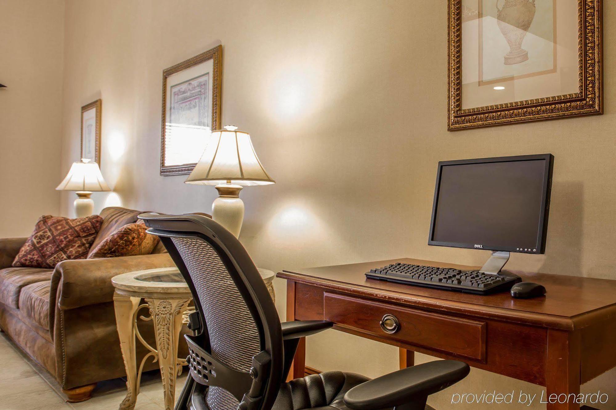 Quality Inn Huntersville Near Lake Norman Exteriör bild