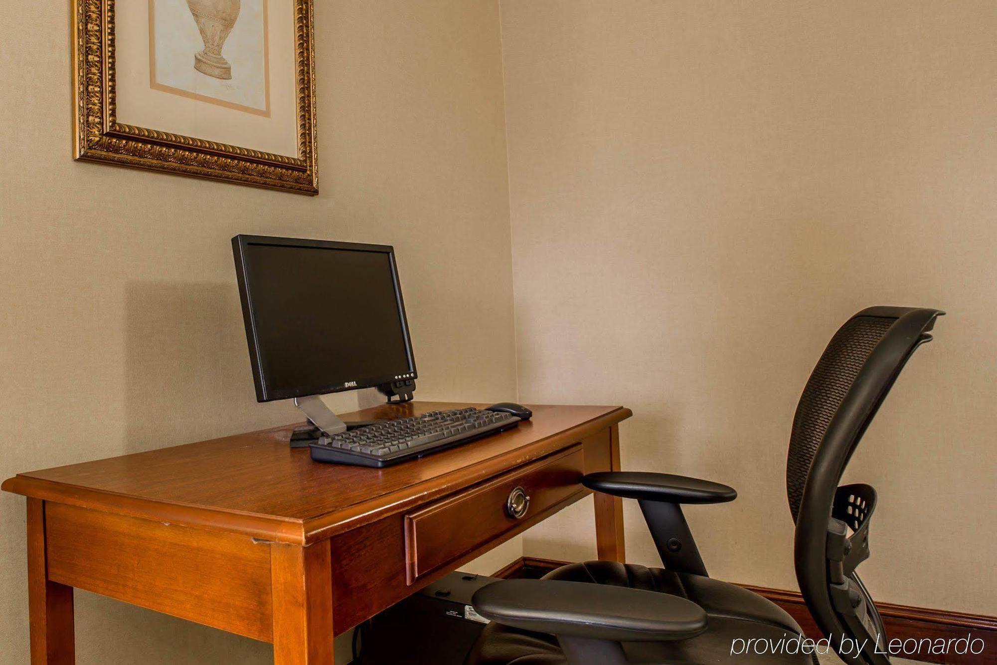 Quality Inn Huntersville Near Lake Norman Exteriör bild