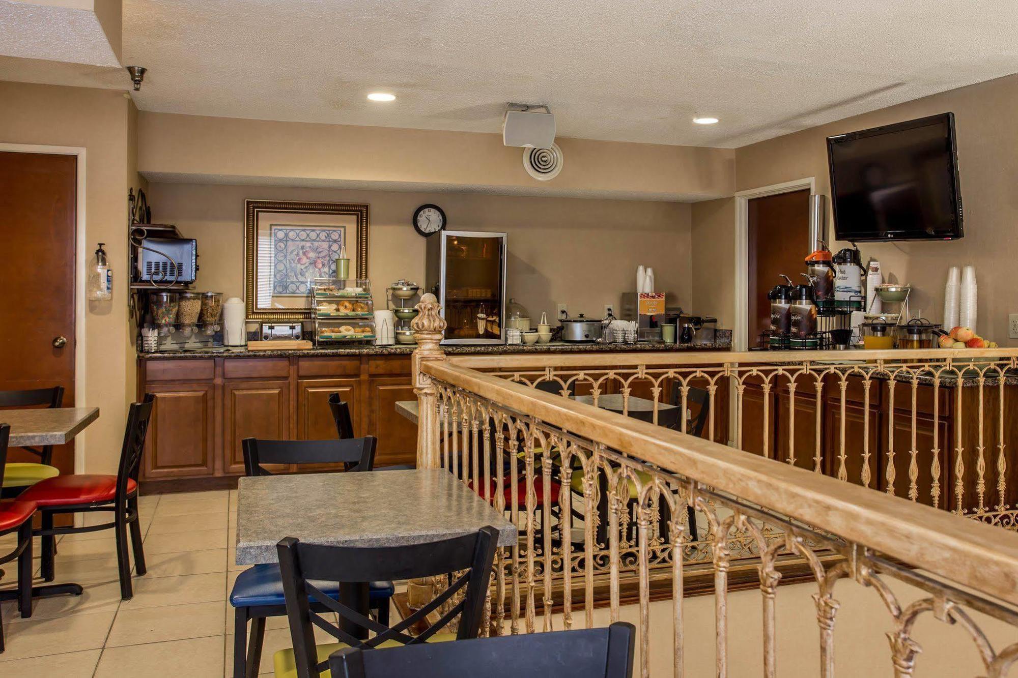 Quality Inn Huntersville Near Lake Norman Exteriör bild
