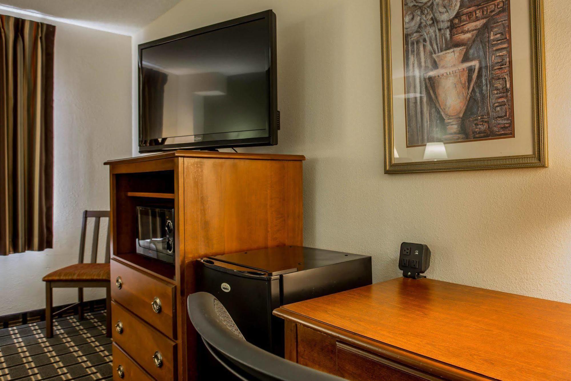 Quality Inn Huntersville Near Lake Norman Exteriör bild