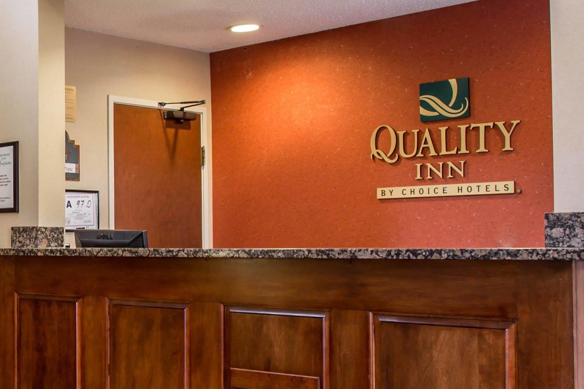 Quality Inn Huntersville Near Lake Norman Exteriör bild
